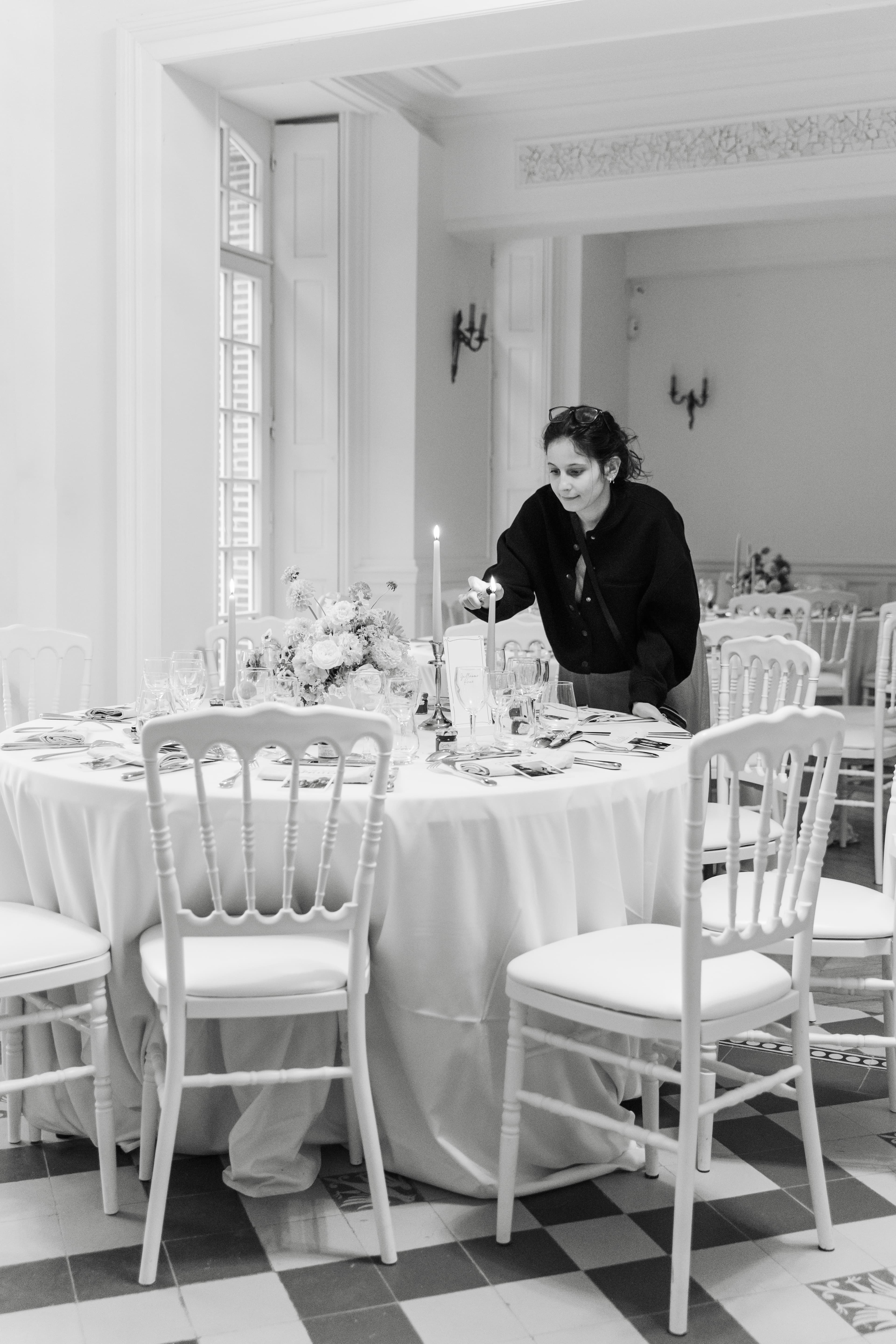 mariés alexine et ismael allumage des bougies par Shanna la wedding planner