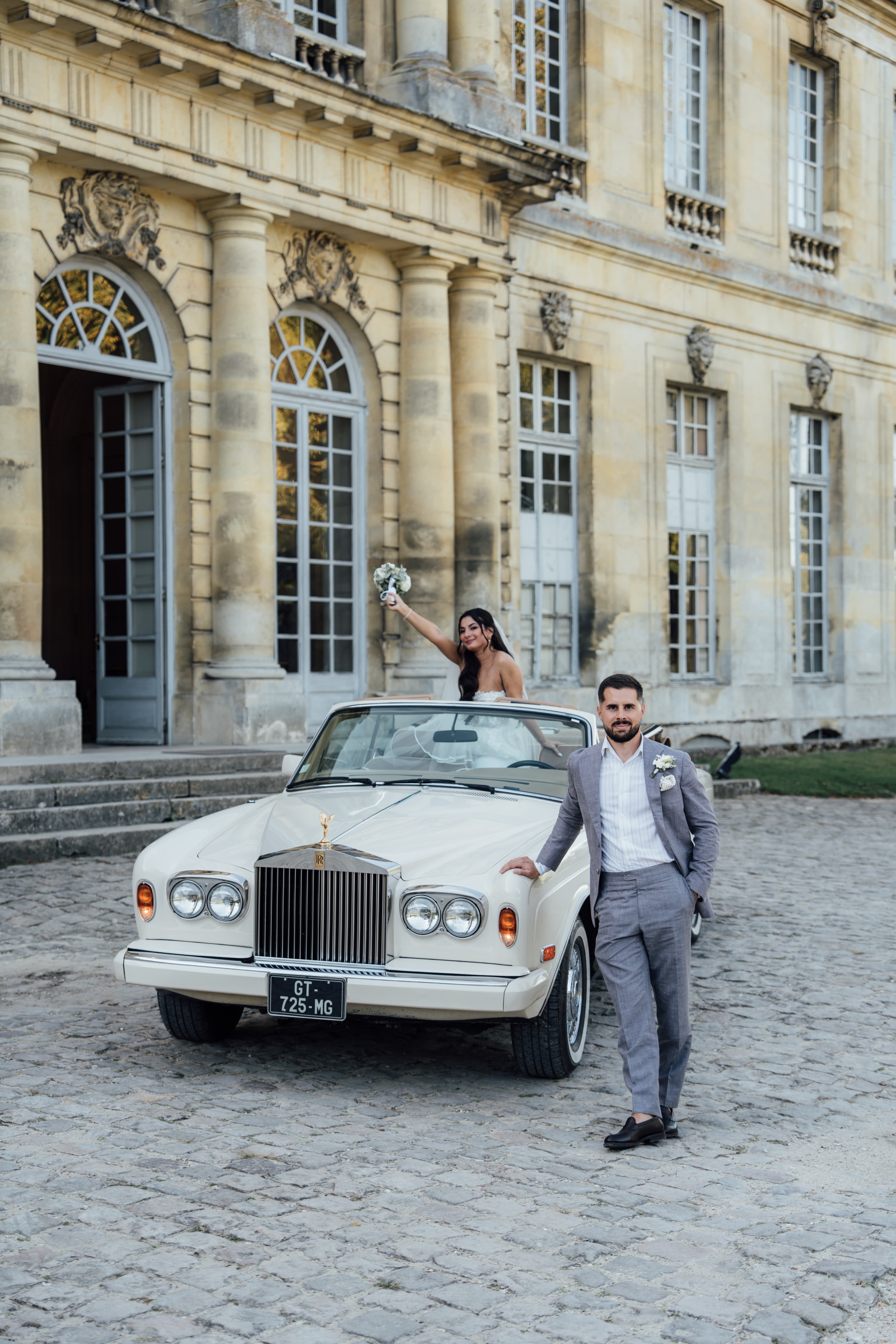 La voiture de mariée et le cortège : un détail qui change toute l'allure du mariage