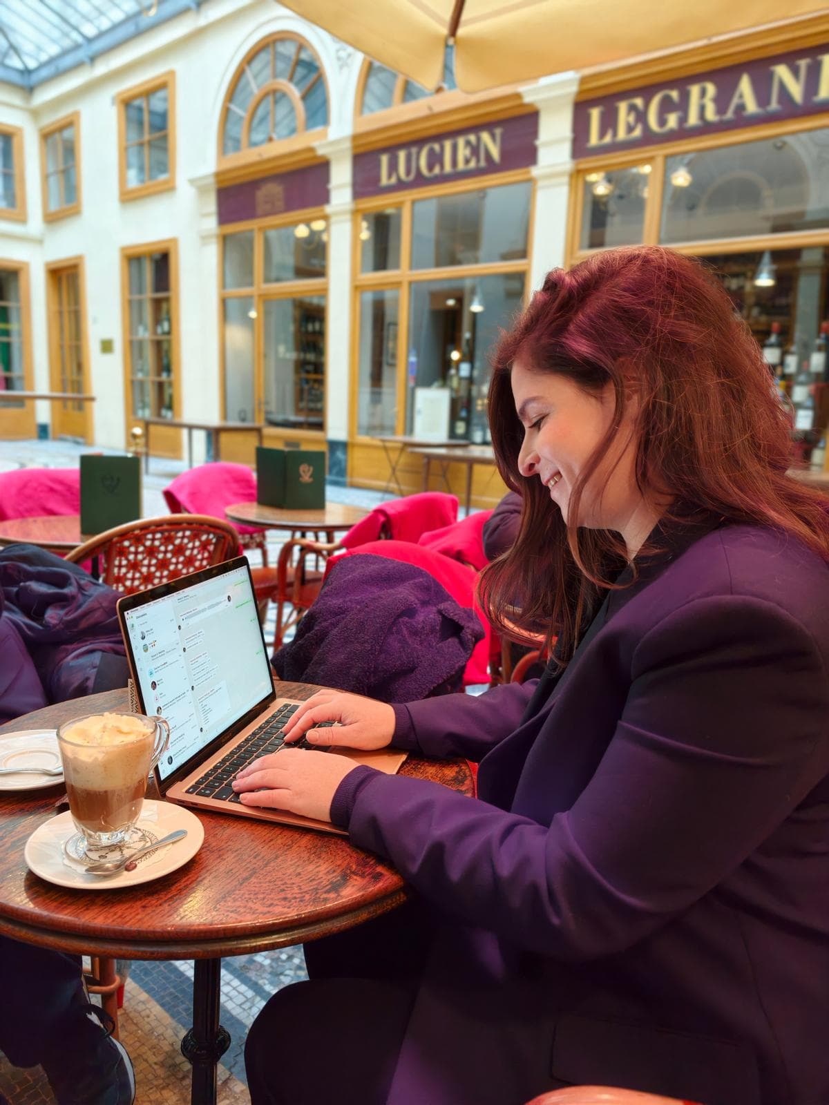 souhaila wedding planner planifiant les mariages de la saison 2026 au bistrot vivienne